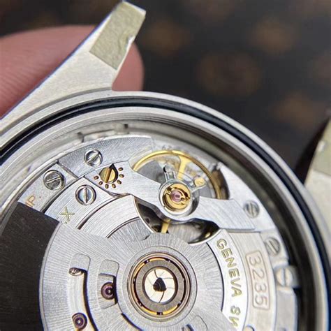 comparazione movimenti replica rolex